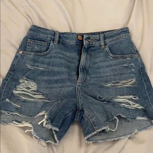 Mom / boyfriend shorts